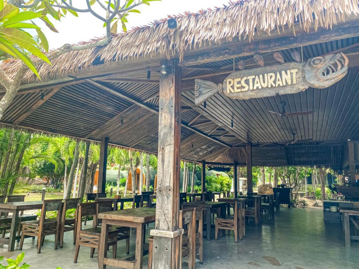 Long Hai Channel Beach Resort Exteriör bild