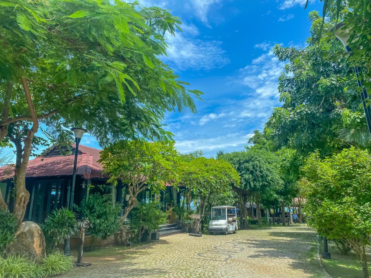 Long Hai Channel Beach Resort Exteriör bild