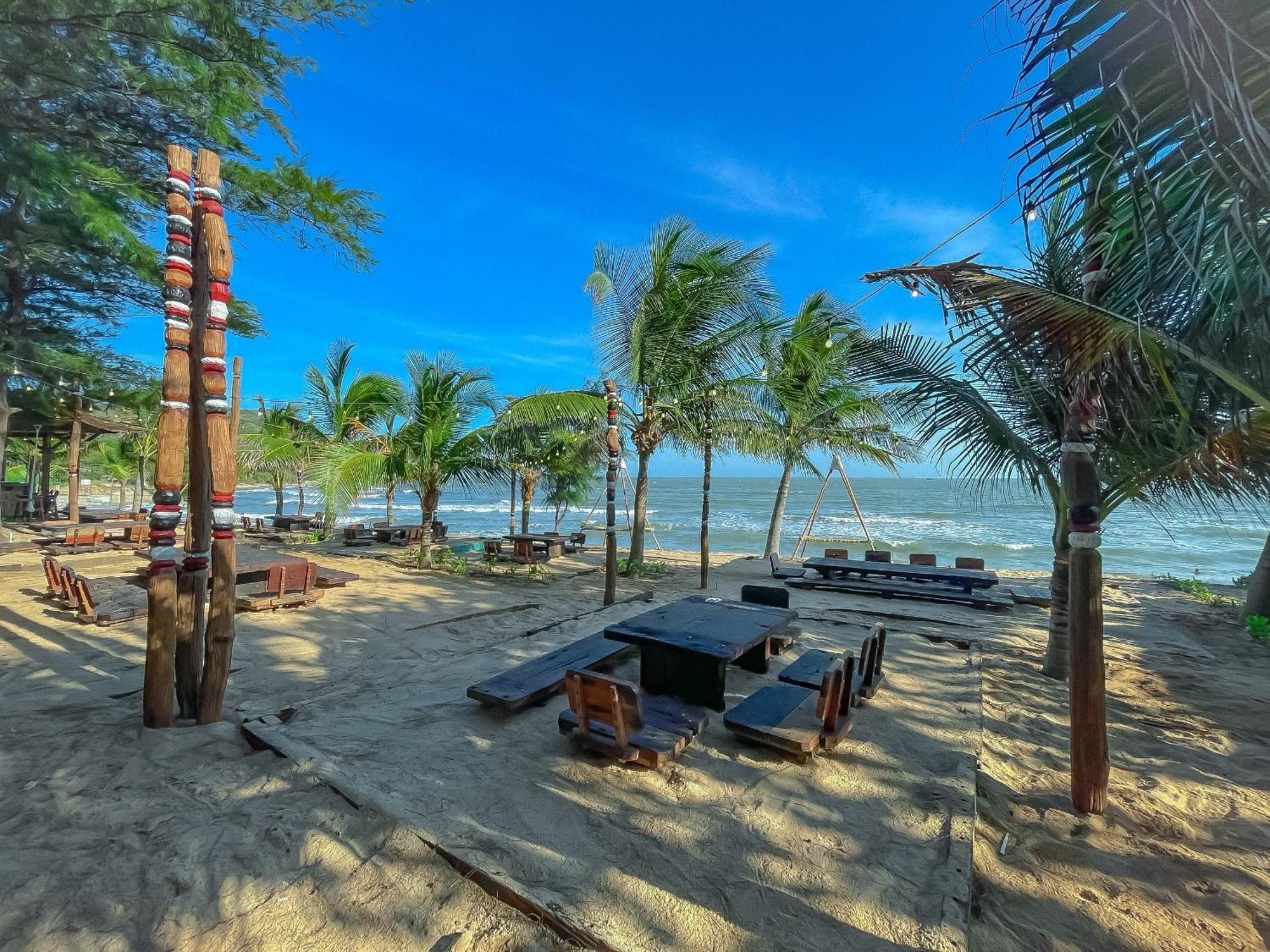 Long Hai Channel Beach Resort Exteriör bild