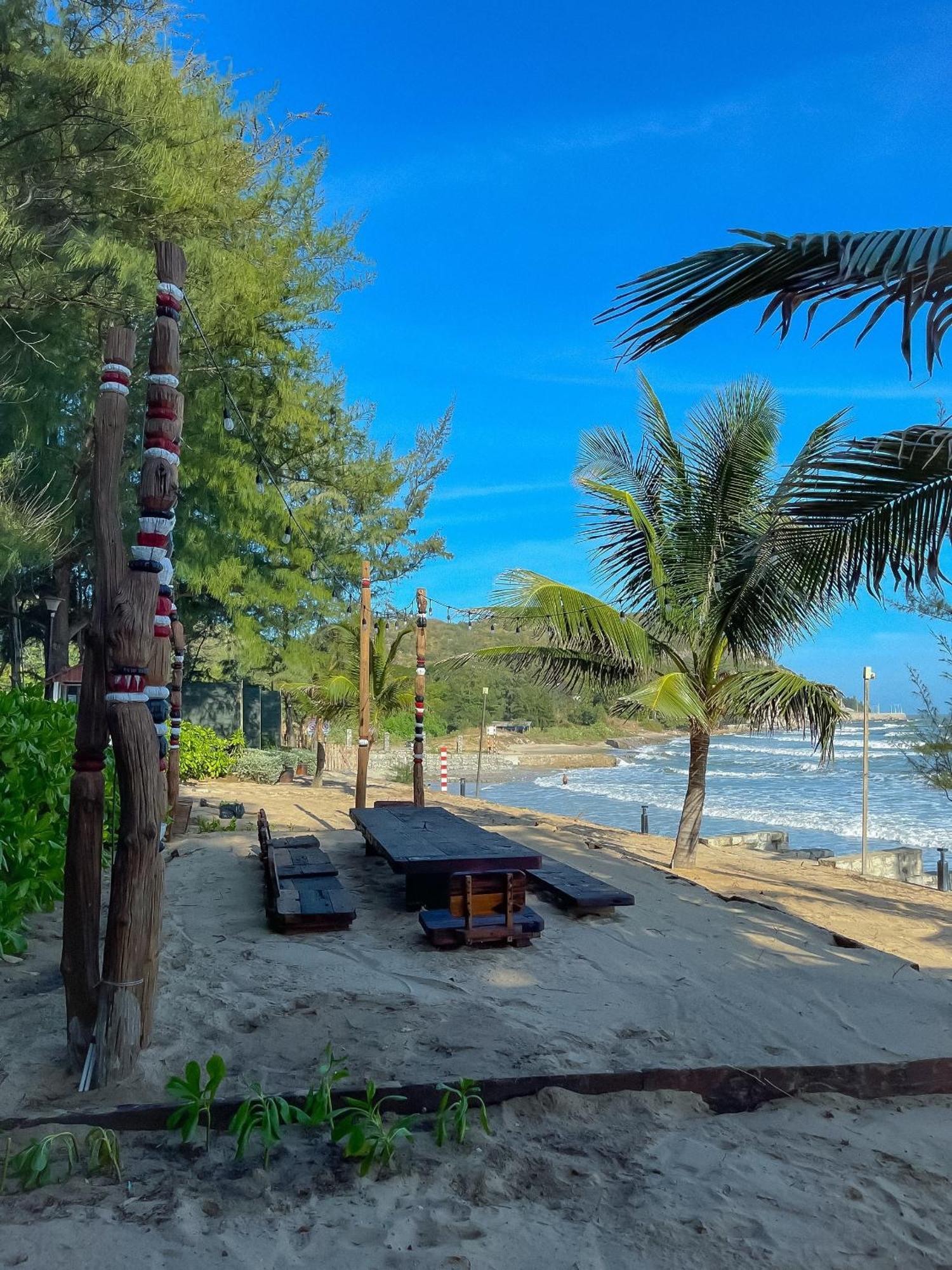 Long Hai Channel Beach Resort Exteriör bild
