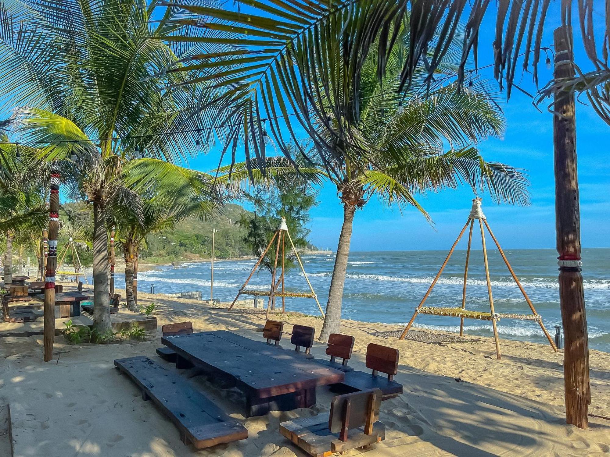 Long Hai Channel Beach Resort Exteriör bild