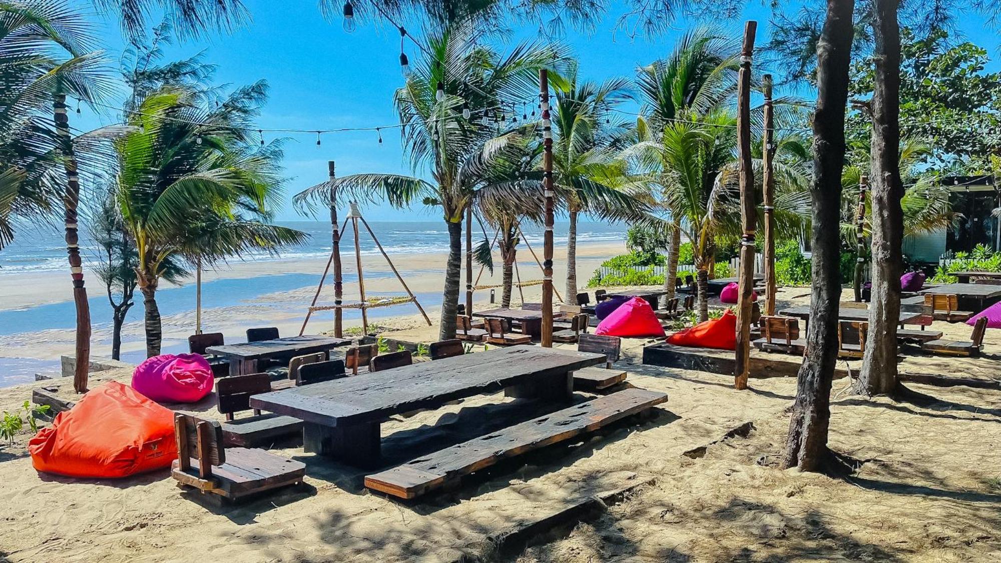 Long Hai Channel Beach Resort Exteriör bild