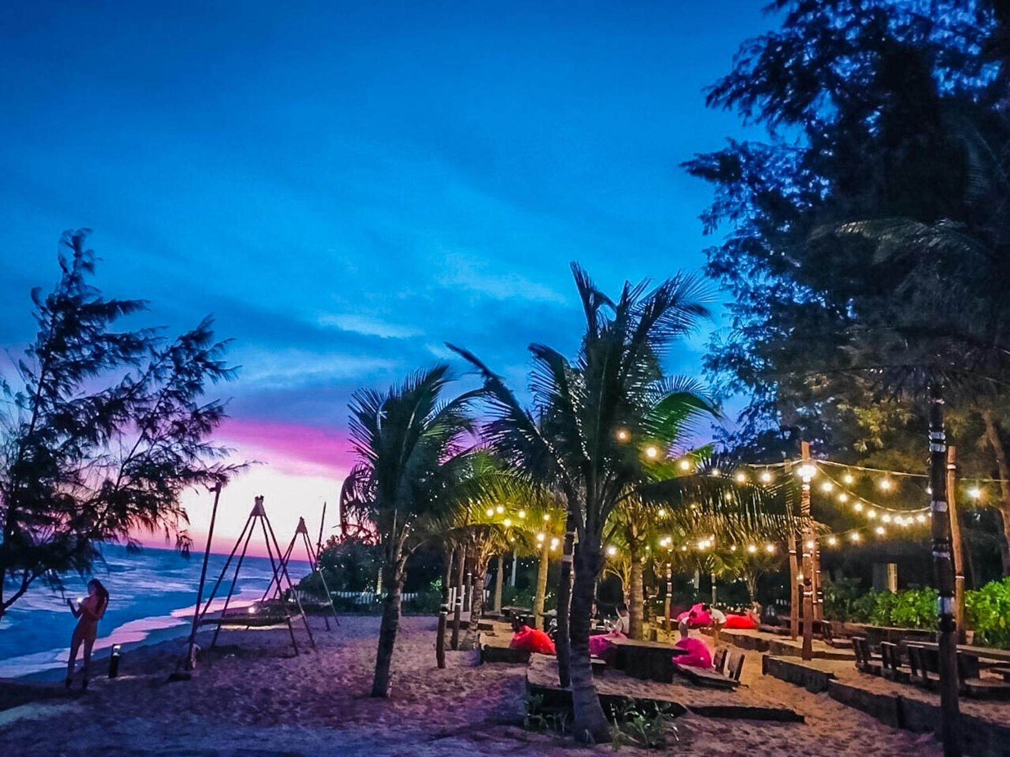 Long Hai Channel Beach Resort Exteriör bild